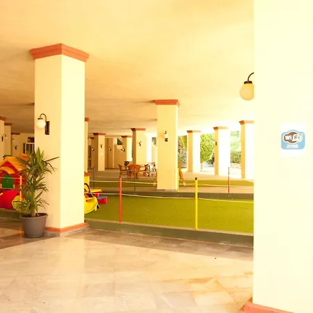 Beachside Groundfloor Apartment- Elviria 101- Roma By Interhome *
