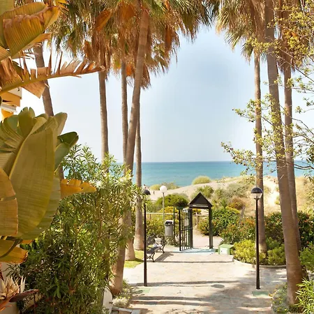 Beachside Groundfloor Apartment- Elviria 101- Roma By Interhome Marbella